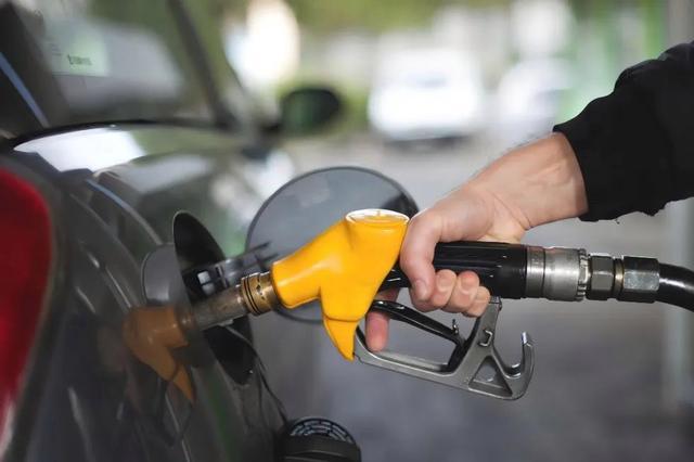 今晚调油价！国内汽、柴油价格每吨均降低70元