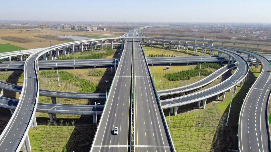 截至2024年底，河北高速公路通车里程达8690公里