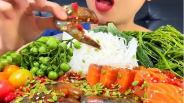 中消协倡议抵制“大胃王”“吃辣王”等“吃播秀”