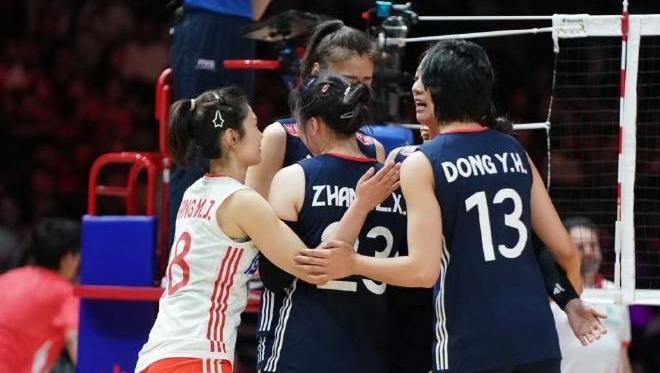 四战全胜！中国女排逆转战胜美国女排阿灵顿站完美收官