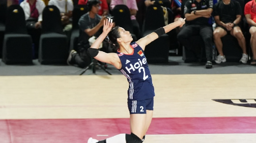 两连胜！中国女排战胜哥伦比亚女排 提前晋级16强