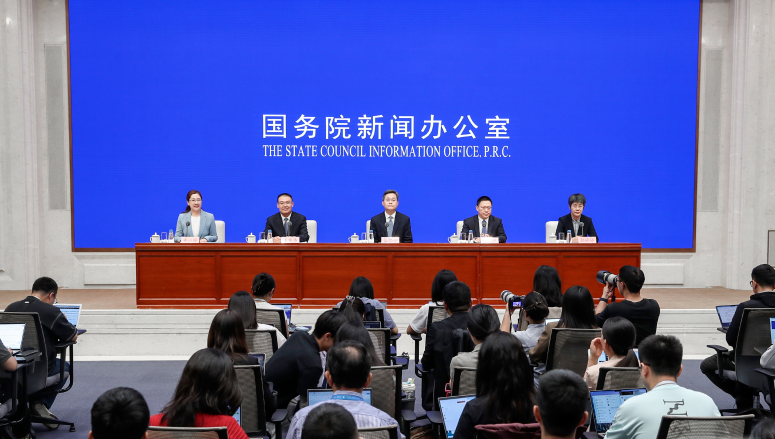 财政部：今年安排1000亿元发放育儿补贴