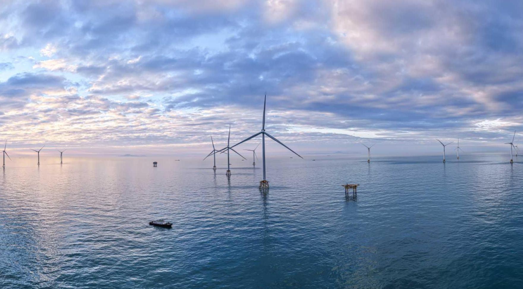 全球首台20兆瓦海上风电机组成功并网发电