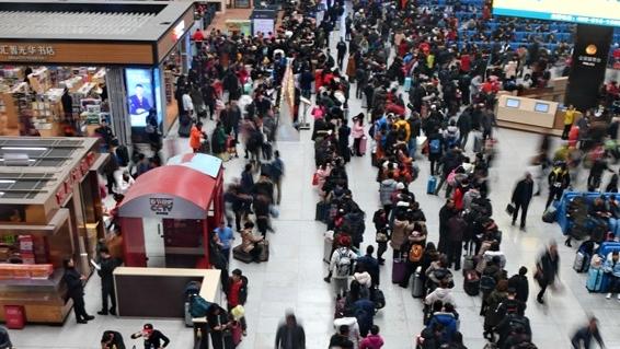 铁路部门：节后客流高峰时段增开夜间高铁列车