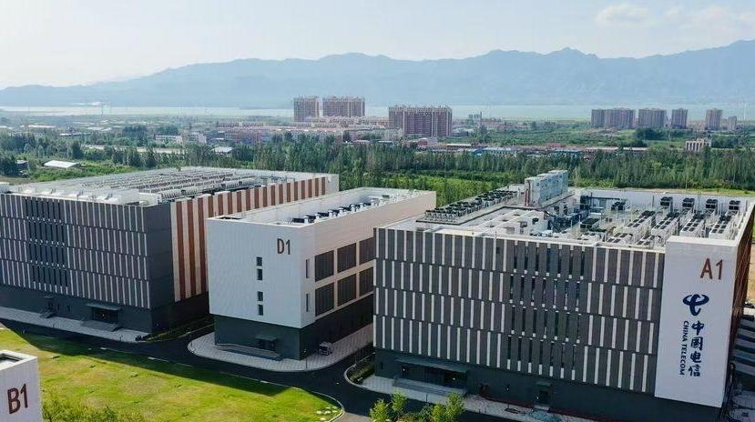 “十五五”开局看河北·大项目一线探访丨官厅湖畔建起算力“超级大脑”