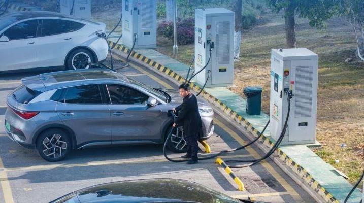 上半年我国新能源汽车产销量双超700万辆