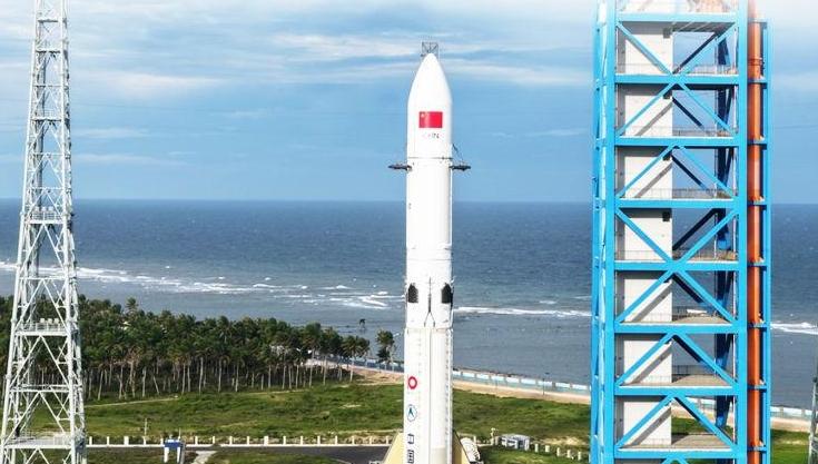 长征十号乙首飞成功 我国运载火箭首次实现可控回收