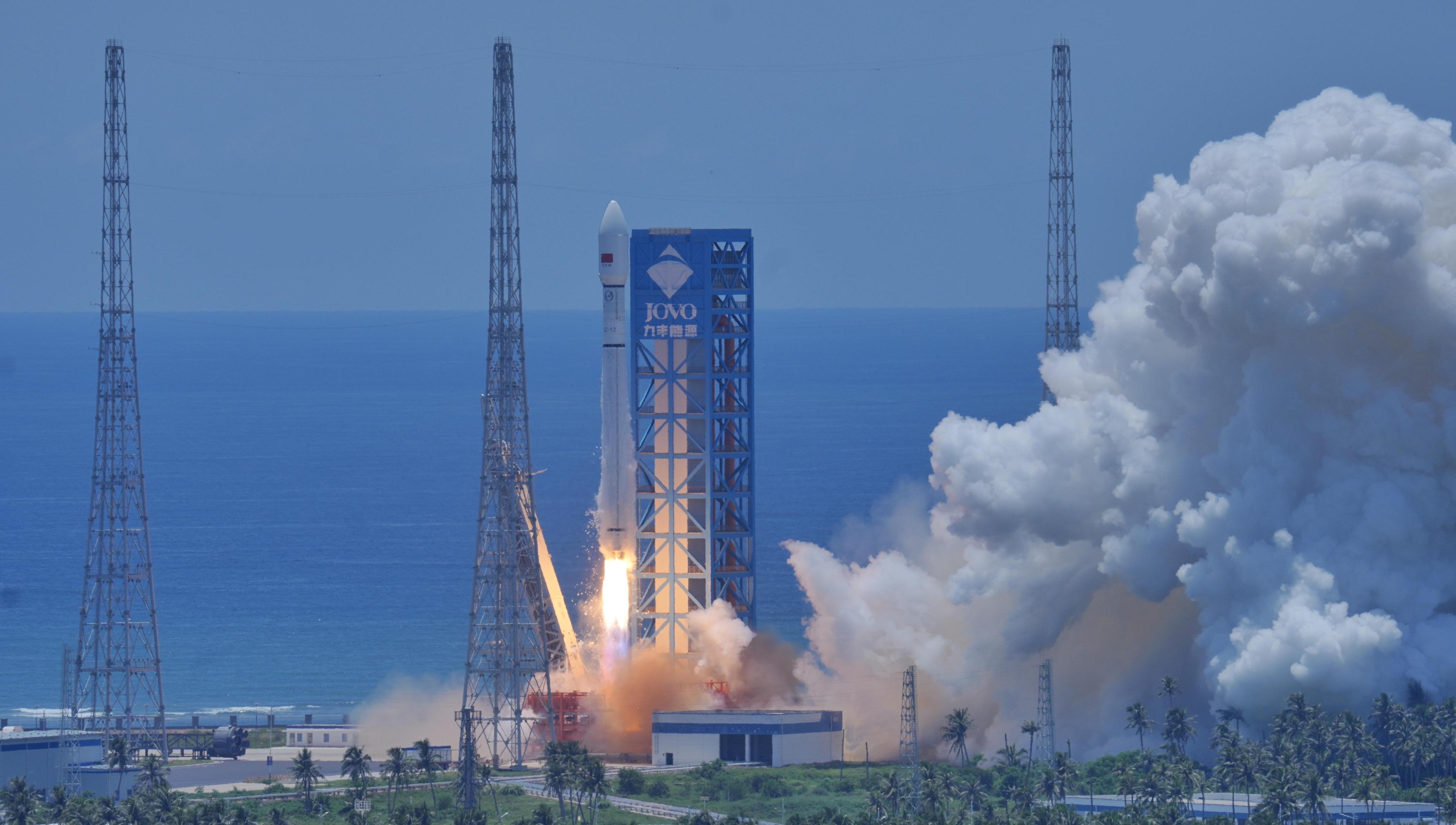我国成功发射卫星互联网低轨24组卫星