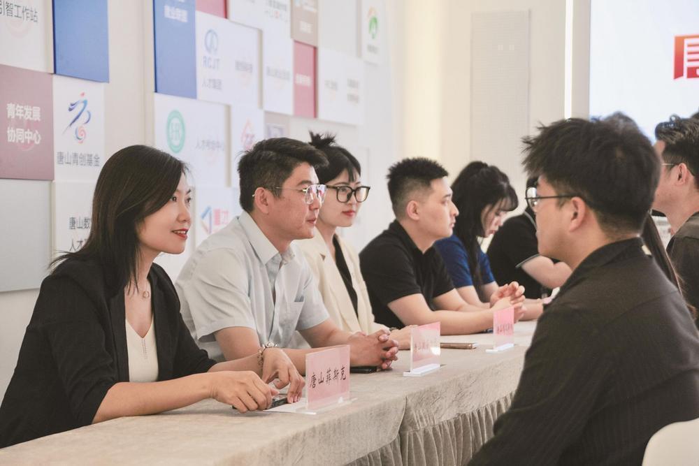 这些城乡社区岗位,面向高校毕业生开放