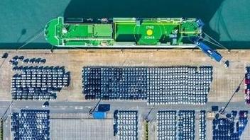 跃居全球第一！中国新能源汽车正在实力“圈粉”