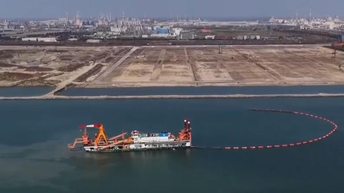 全面启动港池疏浚 唐山港京唐港区首个30万吨级泊位项目进入核心施工阶段